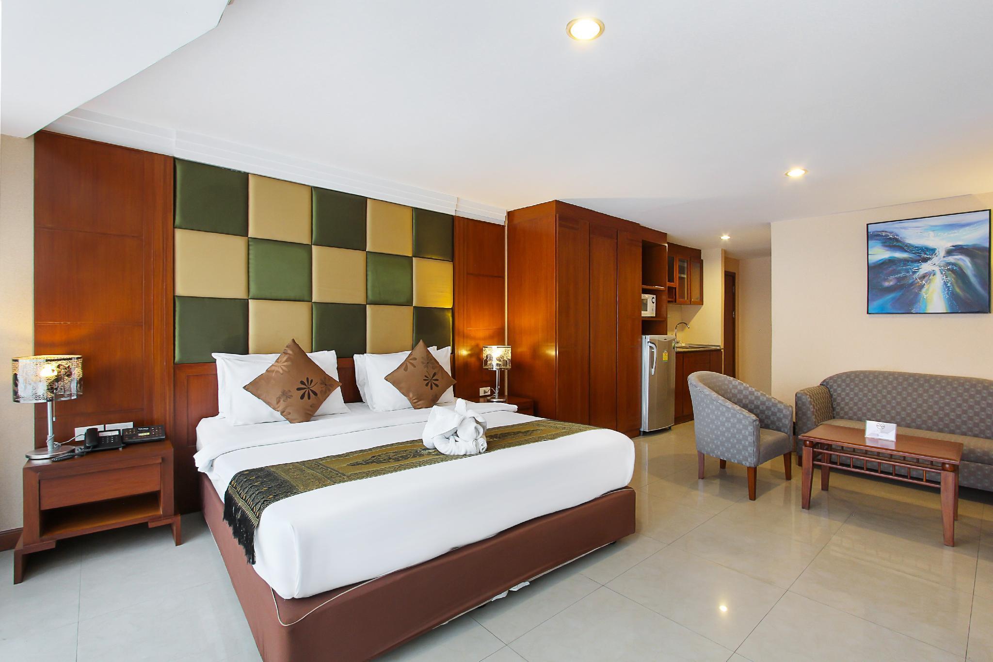 Bally Suite Sukhumvit Bangkok Exteriör bild