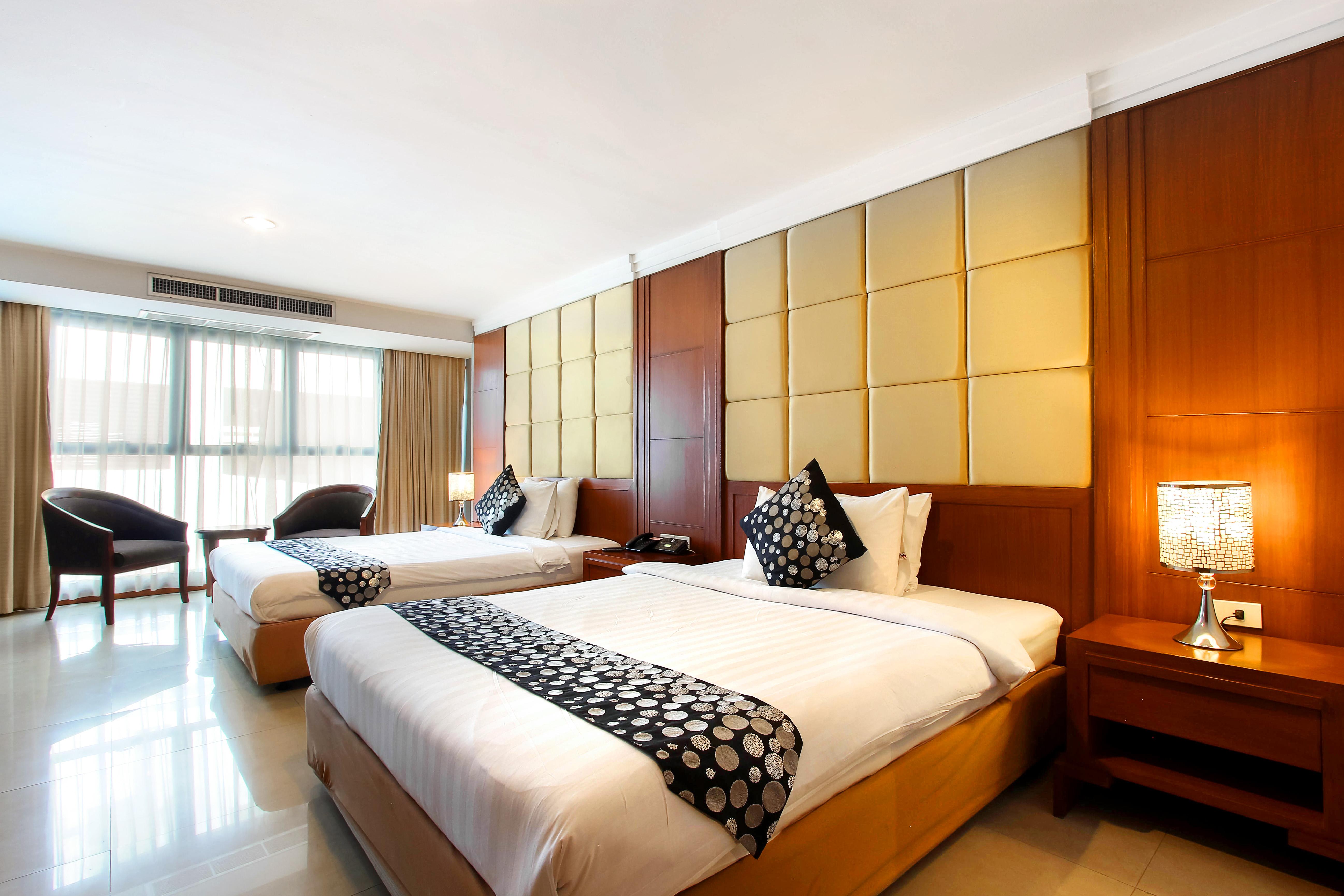 Bally Suite Sukhumvit Bangkok Exteriör bild