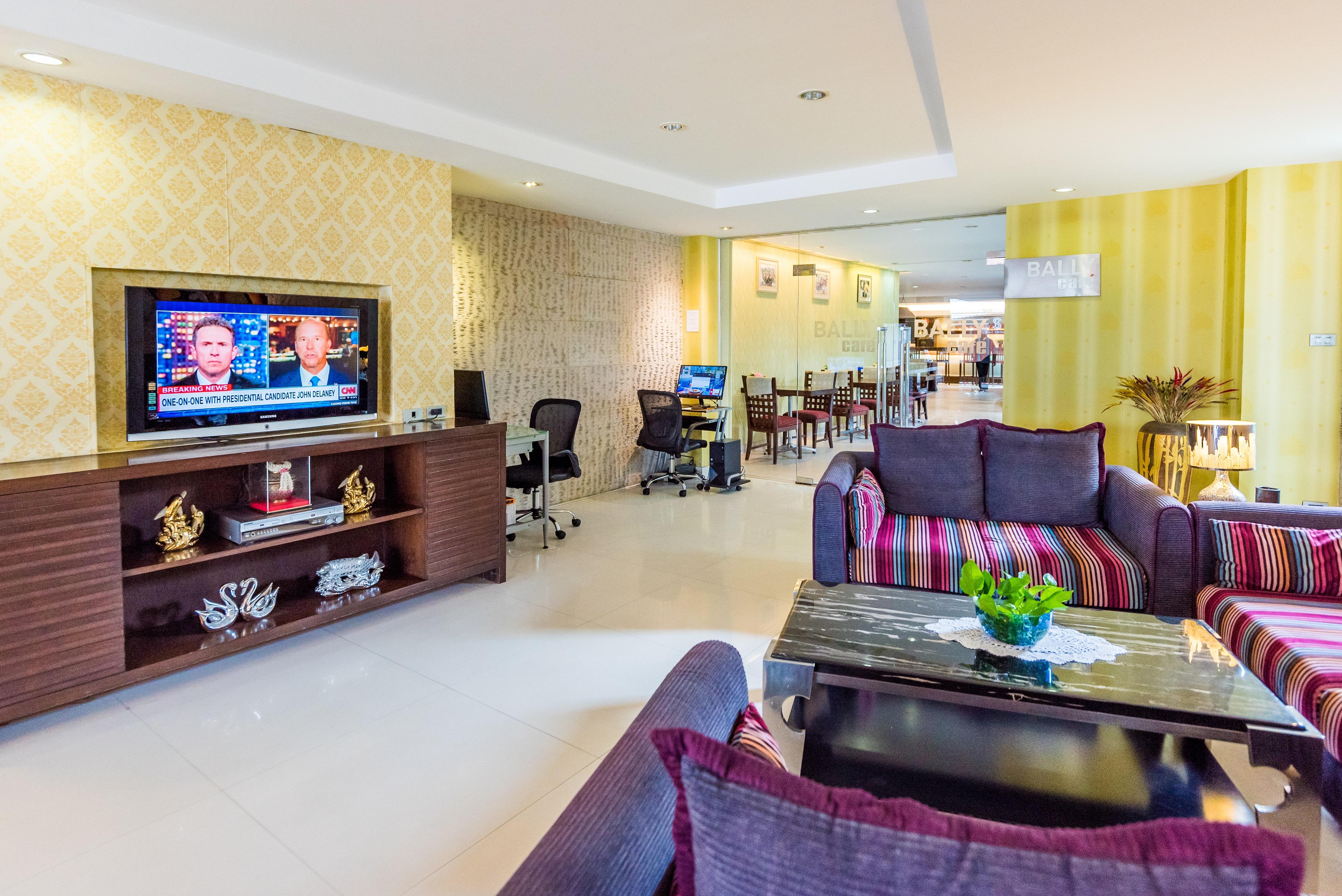 Bally Suite Sukhumvit Bangkok Exteriör bild